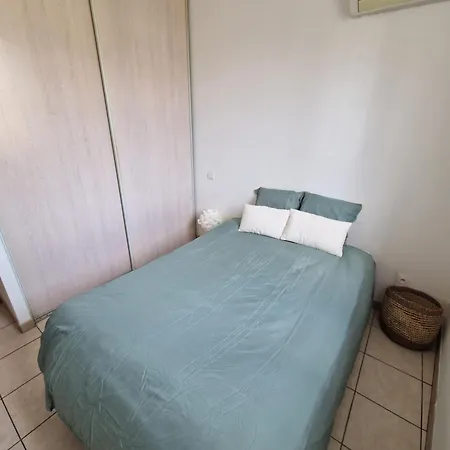 Rdc Grand Jardin شقة بيربينيو